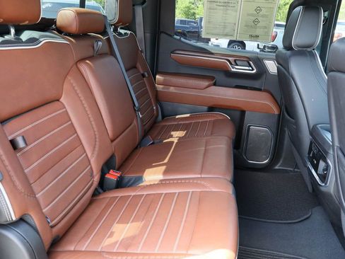 Used 2024 GMC Sierra 1500 Denali Ultimate AWD/4WD image 30