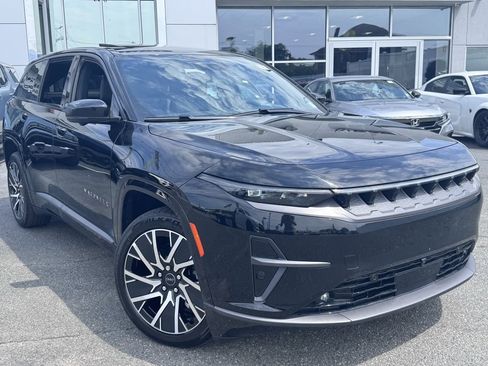 New 2025 Jeep Wagoneer S Limited image 1