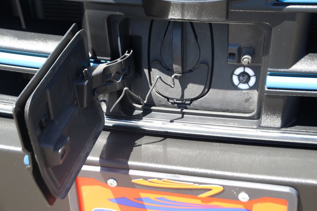 Used 2022 Ford E-Transit Medium Roof RWD image 44