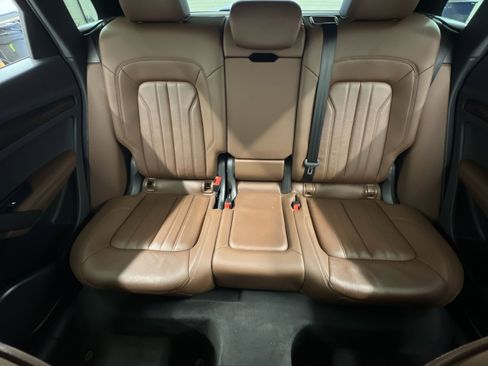 Used 2019 Audi Q5 2.0T Premium Plus w/ Premium Plus Package AWD/4WD image 15