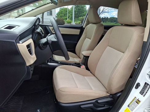 Used 2016 Toyota Corolla LE FWD image 15