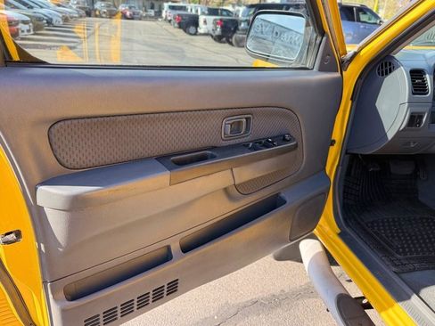 Used 2004 Nissan Xterra XE image 14