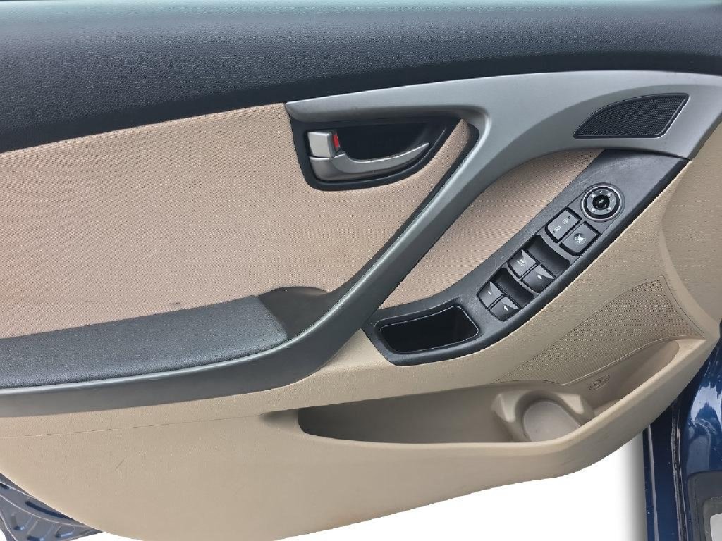 Used 2016 Hyundai Elantra Value Edition FWD image 10