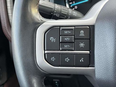 Used 2024 Ford Expedition Limited image 22