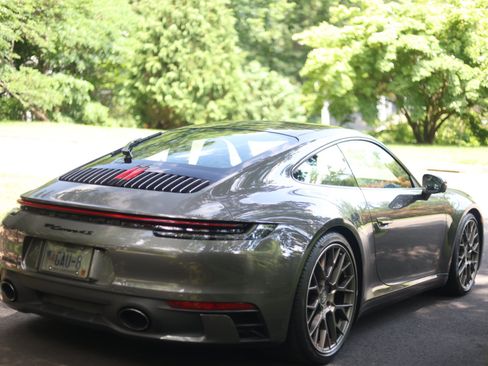 Used 2021 Porsche 911 GT3 RS image 12