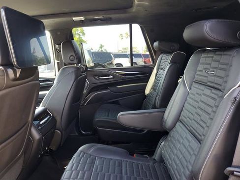 Certified 2023 Cadillac Escalade V AWD/4WD image 33