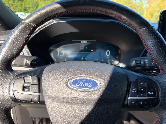 Used 2023 Ford Escape ST-Line Select w/ Tech Pack #2 AWD/4WD image 16