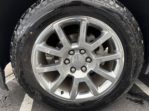 Used 2016 GMC Yukon Denali w/ Open Road Package image 11