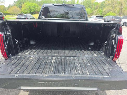Used 2024 Toyota Tundra Limited AWD/4WD image 5
