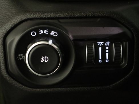 Used 2021 Jeep Wrangler Unlimited Sport image 33