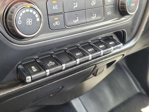 Used 2017 GMC Sierra 3500 2WD Regular Cab image 25