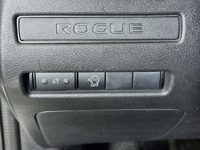 Used 2025 Nissan Rogue S AWD/4WD image 10