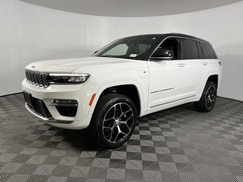 Used 2022 Jeep Grand Cherokee Summit image 9