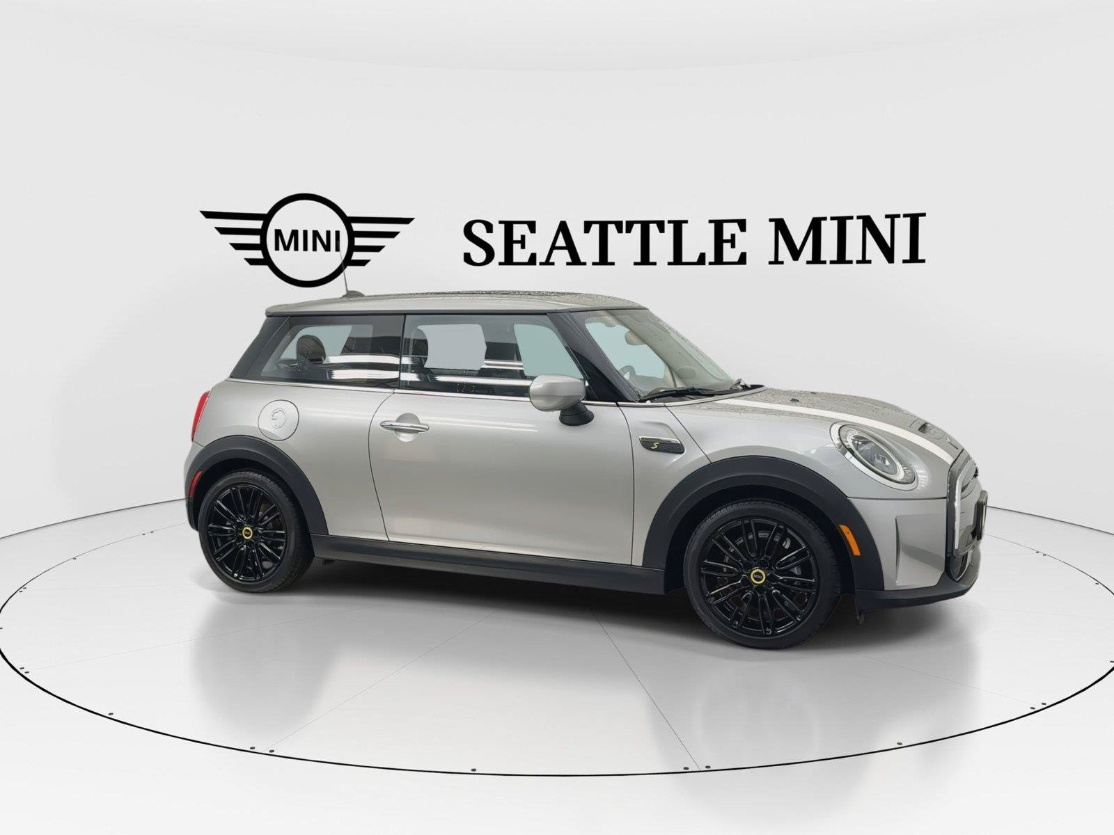 Used 2024 MINI Cooper SE FWD image 13