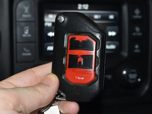 Used 2018 Jeep Wrangler Unlimited Sport S AWD/4WD image 16