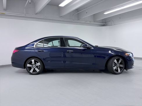 Used 2023 Mercedes-Benz C 300 4MATIC Sedan image 6