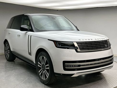 New 2026 Land Rover Range Rover SE image 15