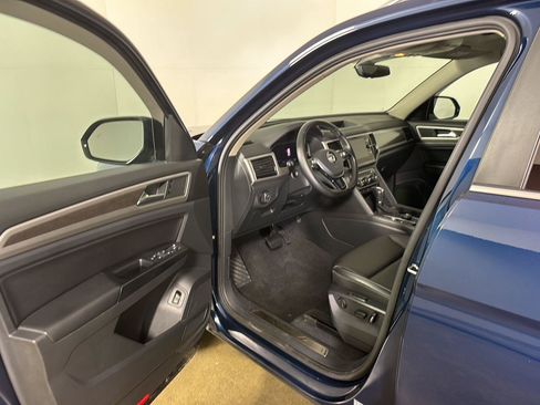 Used 2019 Volkswagen Atlas SEL AWD/4WD image 2