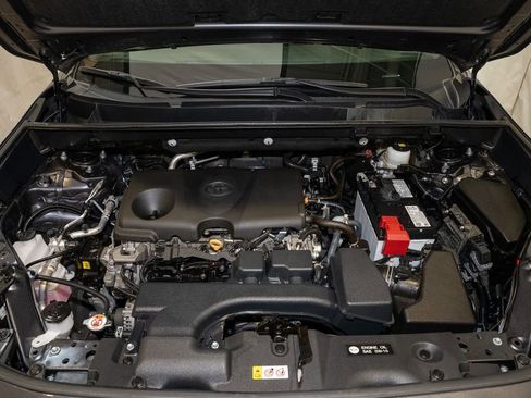 Used 2025 Toyota RAV4 XLE w/ Convenience Package image 19