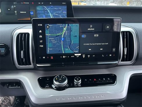 New 2025 Ford Expedition Max Active image 16