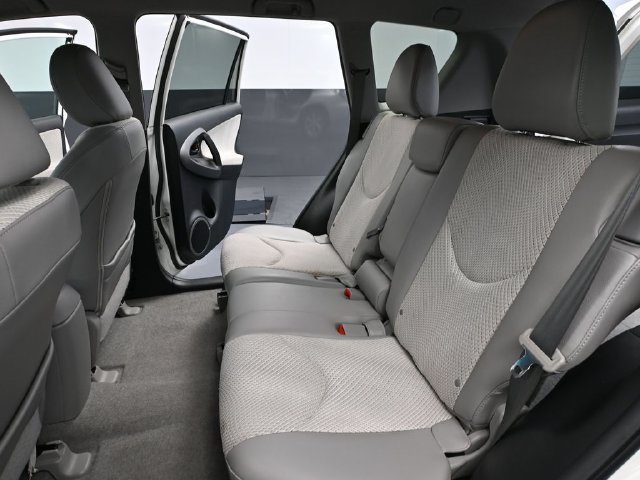 Used 2012 Toyota RAV4 EV FWD image 29