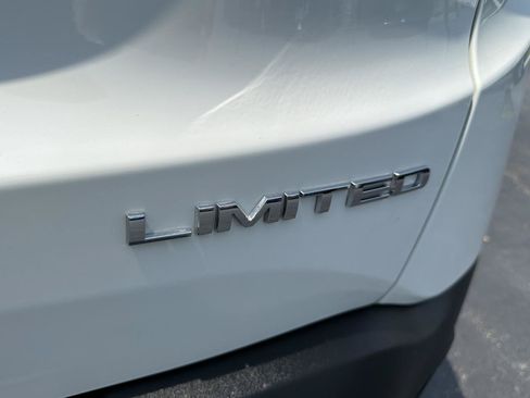 Used 2020 Jeep Renegade Limited w/ UConnect 8.4 Nav Group AWD/4WD image 78