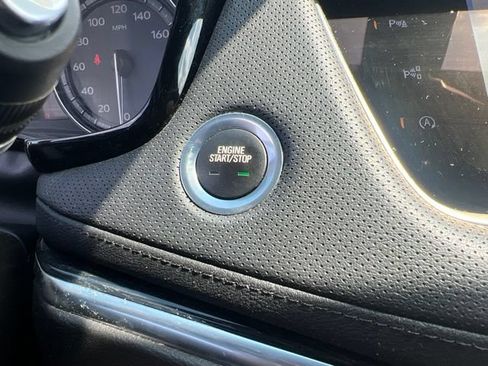 Used 2024 Cadillac XT5 Premium Luxury w/ Technology Package AWD/4WD image 32