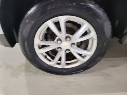 Used 2017 Chevrolet Equinox LT w/ Convenience Package image 23