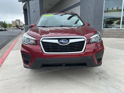 Used 2019 Subaru Forester Premium w/ All-Weather Package AWD/4WD image 3