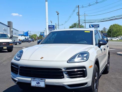 Used 2020 Porsche Cayenne AWD/4WD image 1