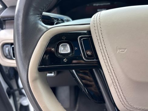 Used 2023 Lincoln Aviator Reserve w/ Equipment Group 201A AWD/4WD image 17