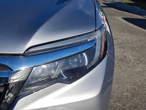 Used 2019 Honda Ridgeline Sport image 10