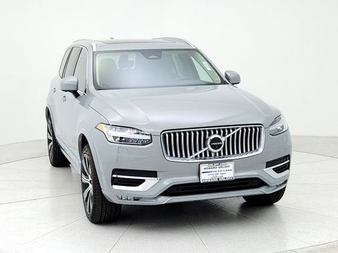 New 2025 Volvo XC90 B6 Plus w/ Protection Package Premier image 2