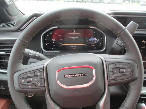 New 2026 GMC Sierra 2500 Denali Ultimate AWD/4WD image 19