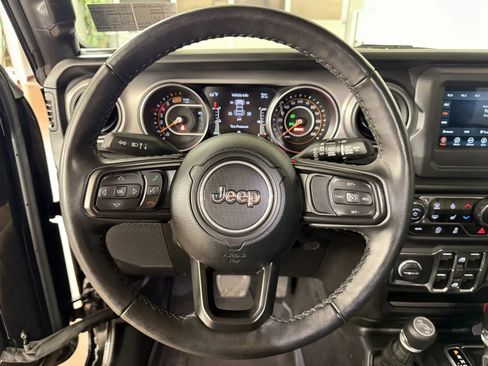Used 2023 Jeep Wrangler Unlimited Sport AWD/4WD image 16