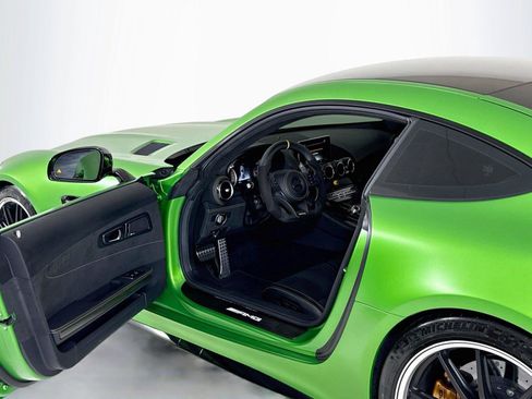 Used 2019 Mercedes-Benz AMG GT R image 12
