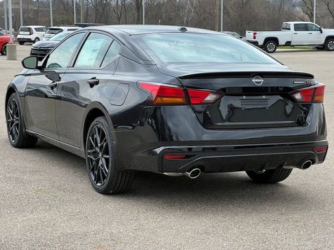 New 2026 Nissan Altima 2.5 SR AWD/4WD image 9