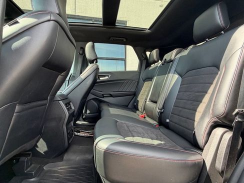 Used 2024 Ford Edge ST-Line AWD/4WD image 9