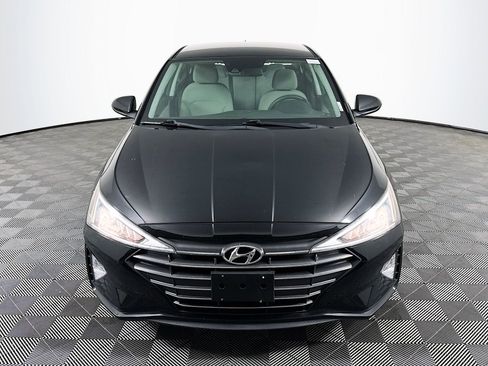 Used 2019 Hyundai Elantra SEL image 2