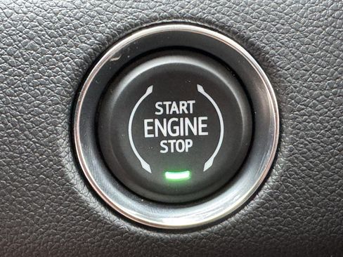 New 2026 GMC Acadia Denali w/ Super Cruise Package FWD image 21