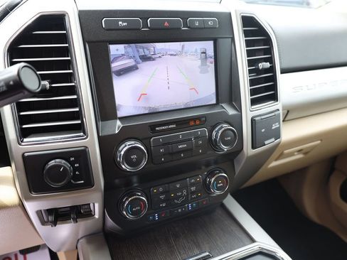 Used 2020 Ford F250 Lariat w/ Chrome Package AWD/4WD image 15