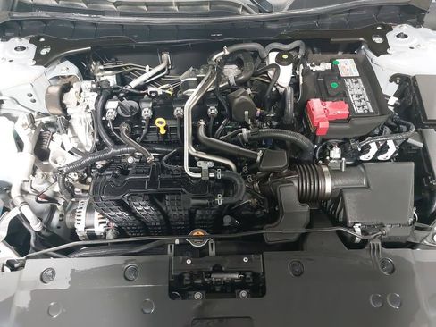 Used 2025 Nissan Altima 2.5 SR image 29