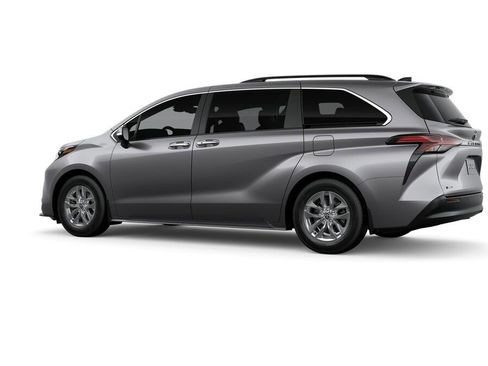 New 2026 Toyota Sienna XLE FWD image 5