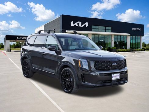 Used 2021 Kia Telluride EX w/ EX Premium Package AWD/4WD image 3