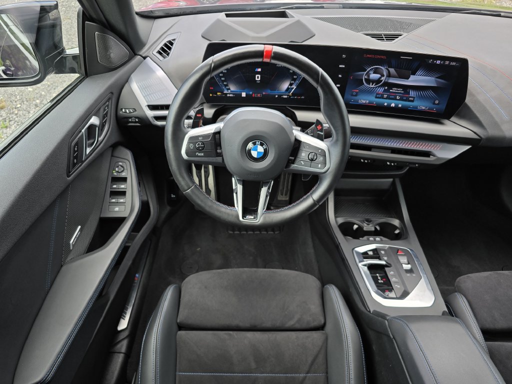 Used 2025 BMW M235i xDrive AWD/4WD image 17