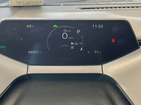 Used 2023 Toyota Prius LE FWD image 24