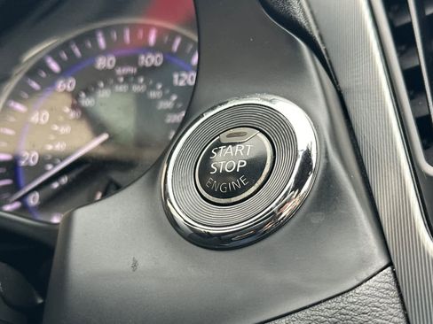 Used 2017 INFINITI Q60 w/ Premium Plus Package 2.0T image 22