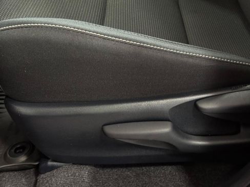Used 2017 Toyota RAV4 XLE w/ Plus Special Value Package AWD/4WD image 16