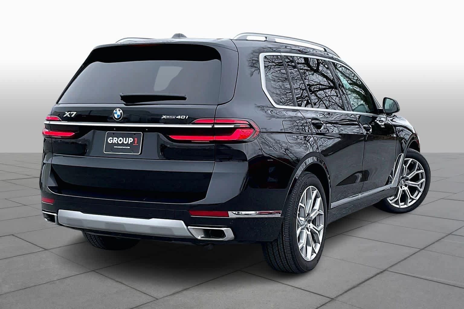 Used 2025 BMW X7 xDrive40i w/ Premium Package AWD/4WD image 12