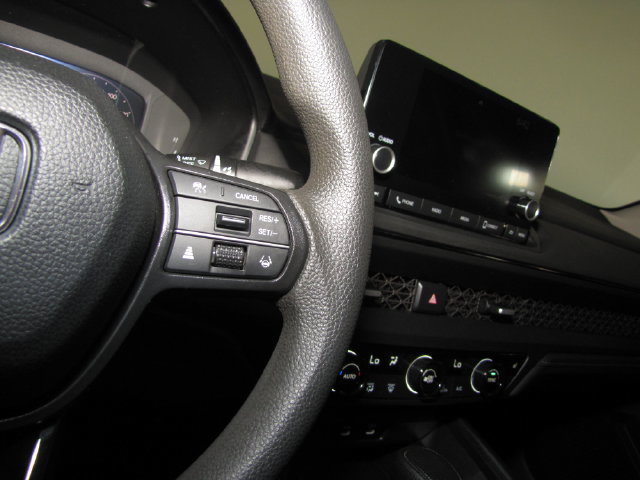 Certified 2023 Honda Accord EX image 29